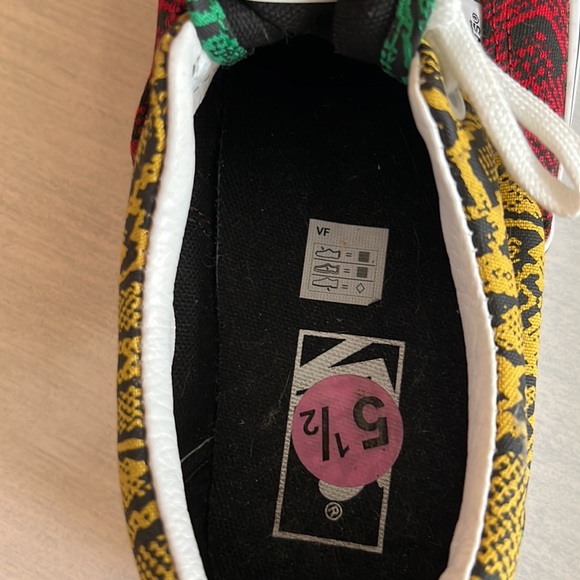 Vans Era Multi Python Rasta Sneakers Men’s Shoes Size 5.5 Red Yellow Green - Picture 7 of 9